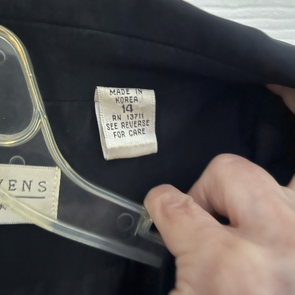 Valerie Stevens Silk Blazer - Picture 4 of 5
